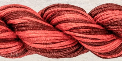Mouline thread “OwlForest 2502 — English Red 25 m”